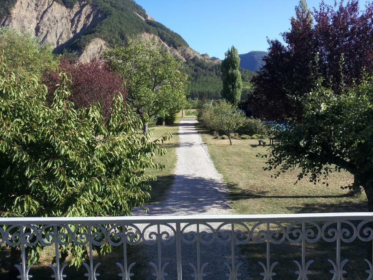 L'Enclos B&B Châtillon-en-Diois Zewnętrze zdjęcie